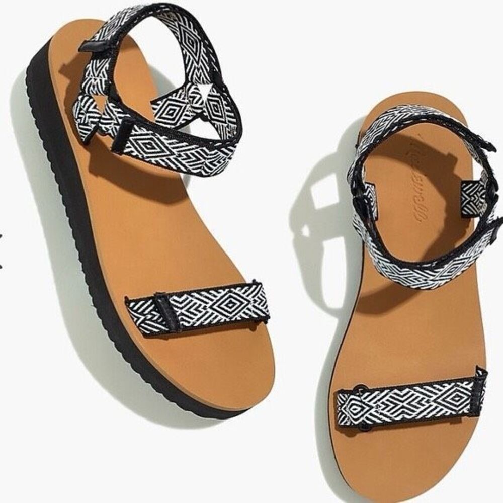 Madewell Black & White Geometric Strap Sandals Size 8.5 Boho Tribal Flat Sandals